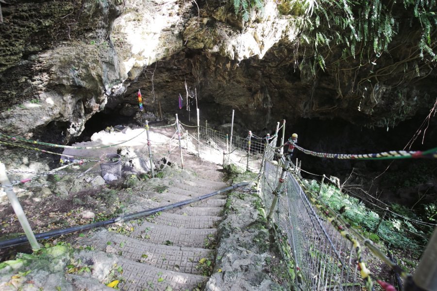 ⛰️ 굉음 참호 (토도로키고) 이미지 1